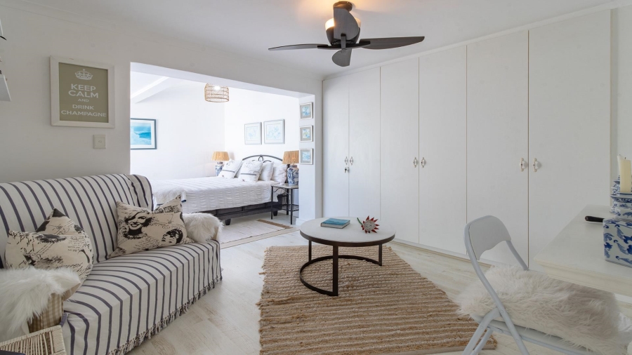 4 Bedroom Property for Sale in Grotto Bay Western Cape